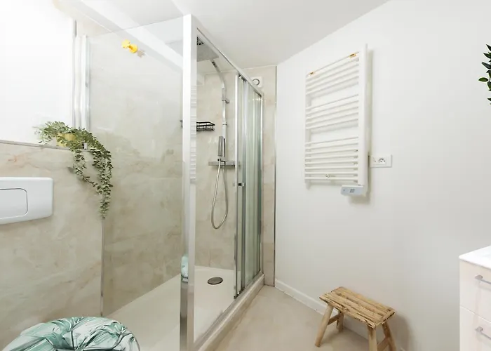 アパート Frontiere De Monaco - Joli Deux Pieces - Fd ボーソレイユ