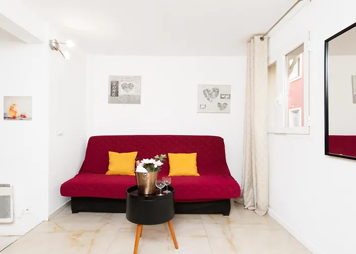 Frontiere De Monaco - Joli Deux Pieces - Fd アパート ボーソレイユ