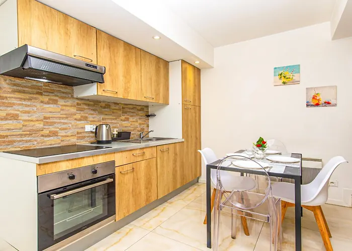 Apartment Frontiere De Monaco - Joli Deux Pieces - Fd